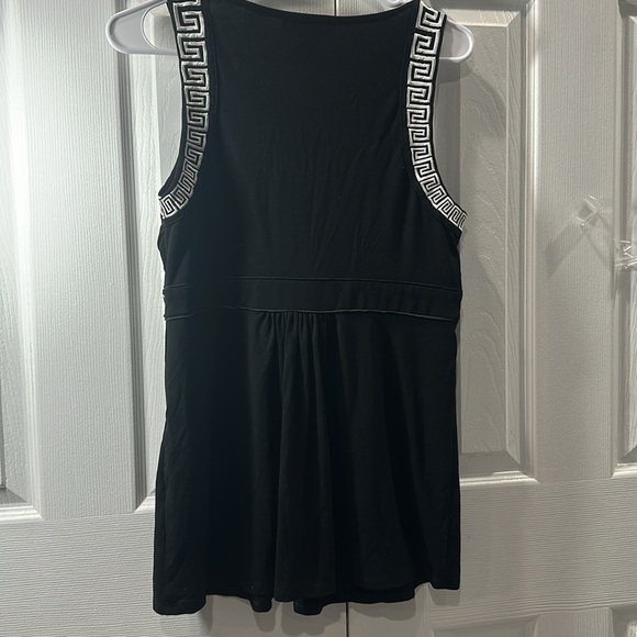 WHBM Black Sleeveless Top - Picture 4 of 8